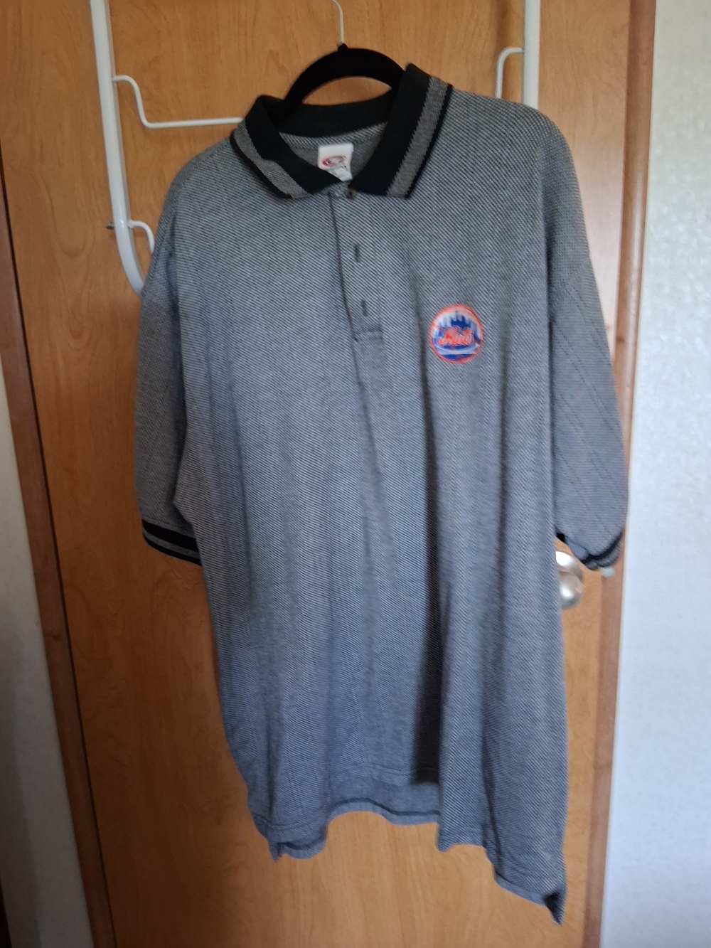 Men's Gray Polo with Black Trim and NY Mets Embroidered Patch